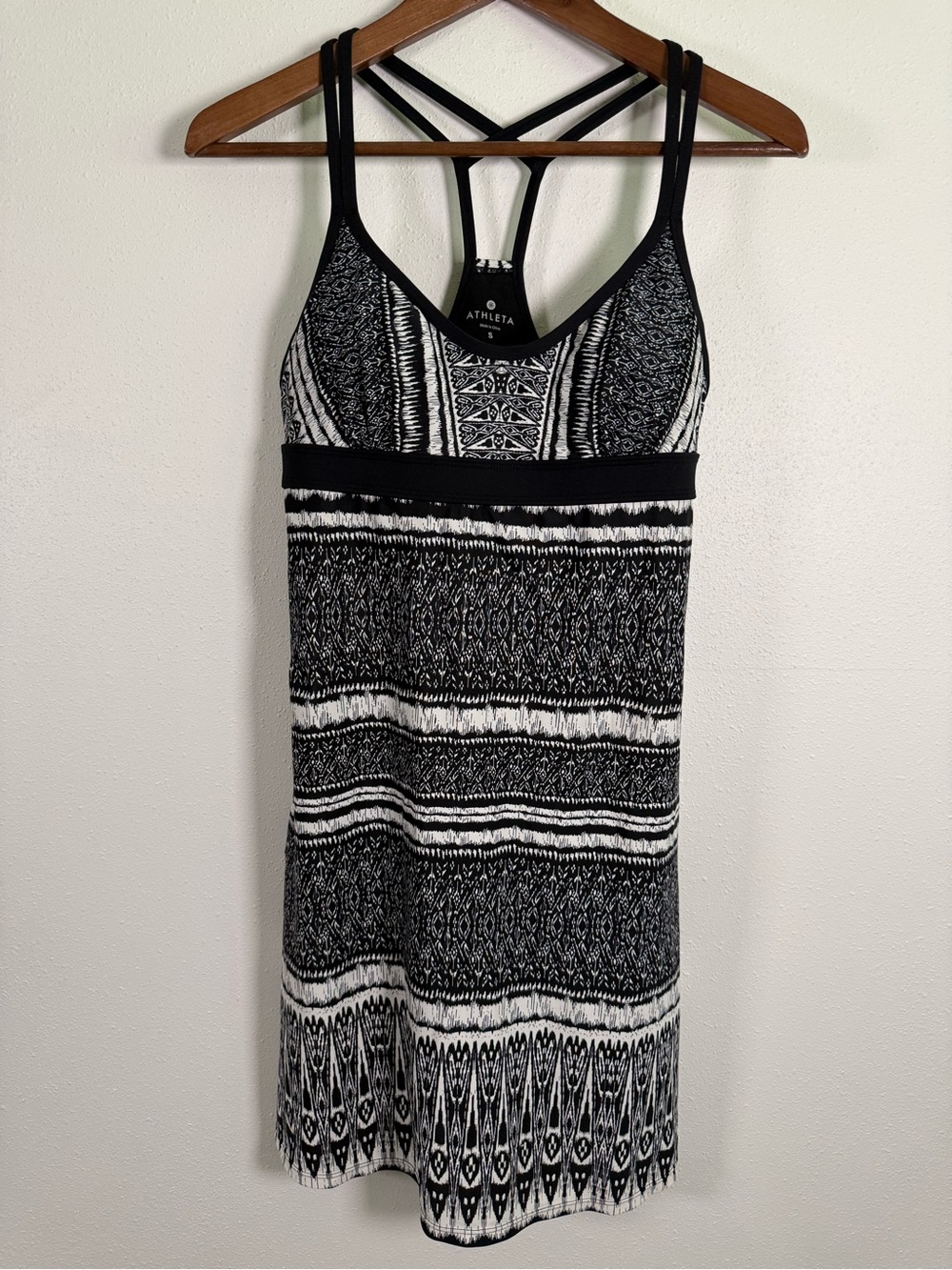 Athleta Black & White Tribal Print Strappy Racerback Athletic Dress Size Small